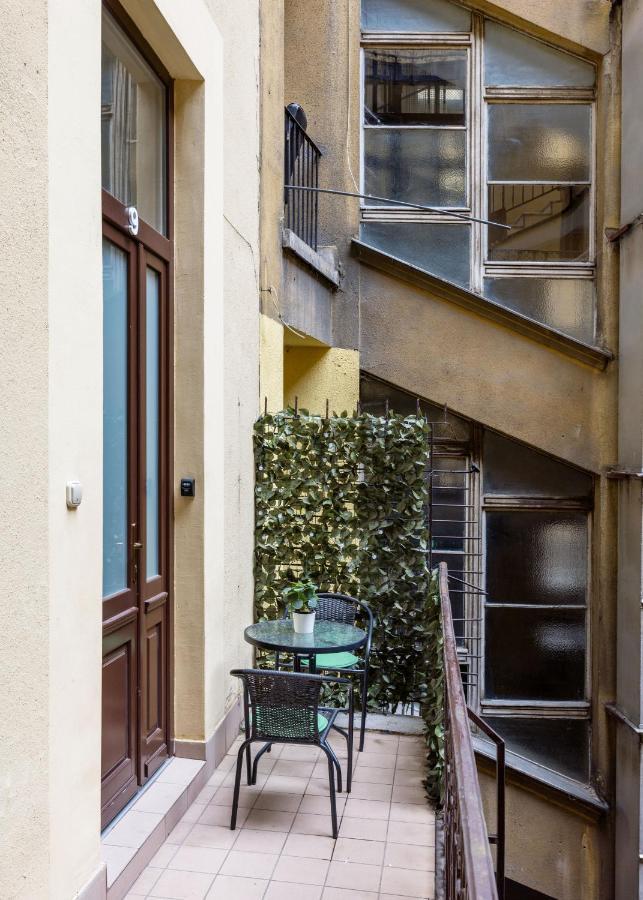 Elegant Apartment In Super Central Location Budapest Exterior foto